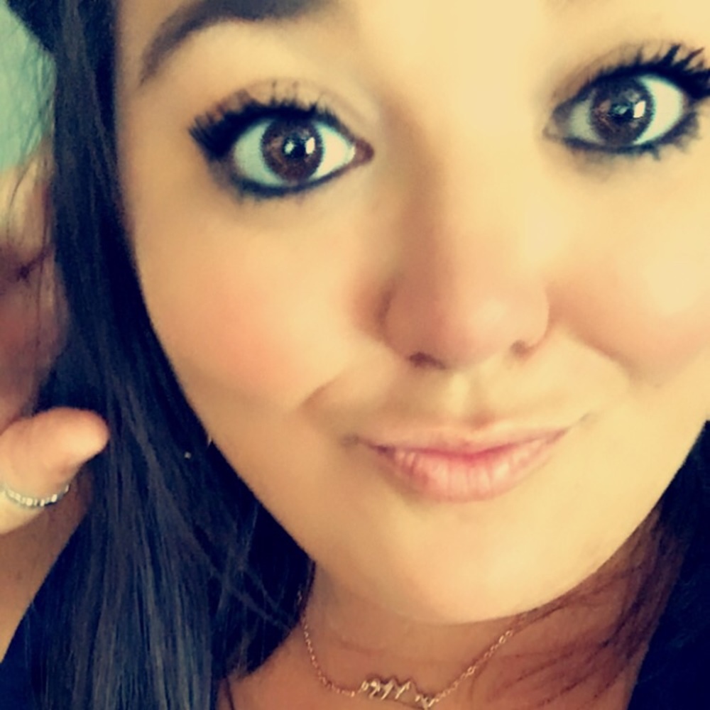 Meet your Posher, Allycia